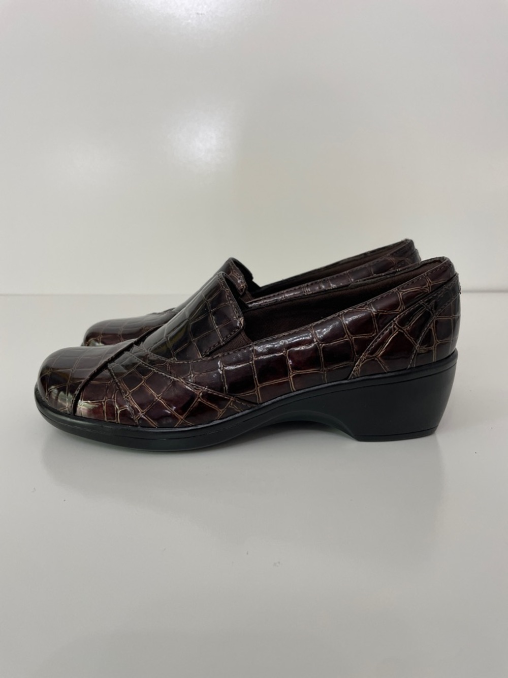 Clarks May Poppy Loafers Brown Slip-On Shoes Womens 6 Office Coastal Cottage